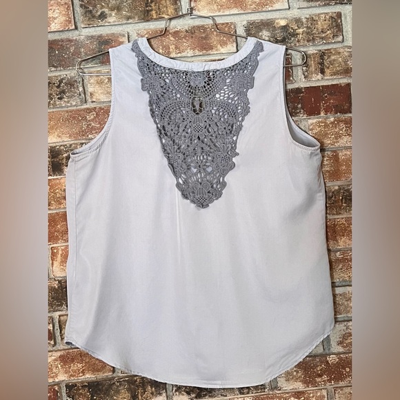 Knox Rose Doily-back Sleeveless Tops, Size XL. This listing is for both tops. - Picture 4 of 9